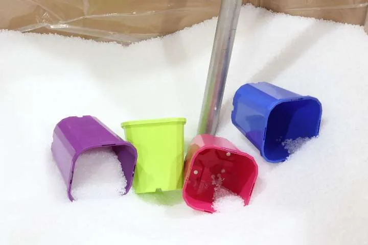 Quality Material products in white resin